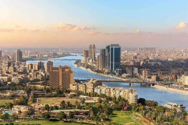 القاهرة
